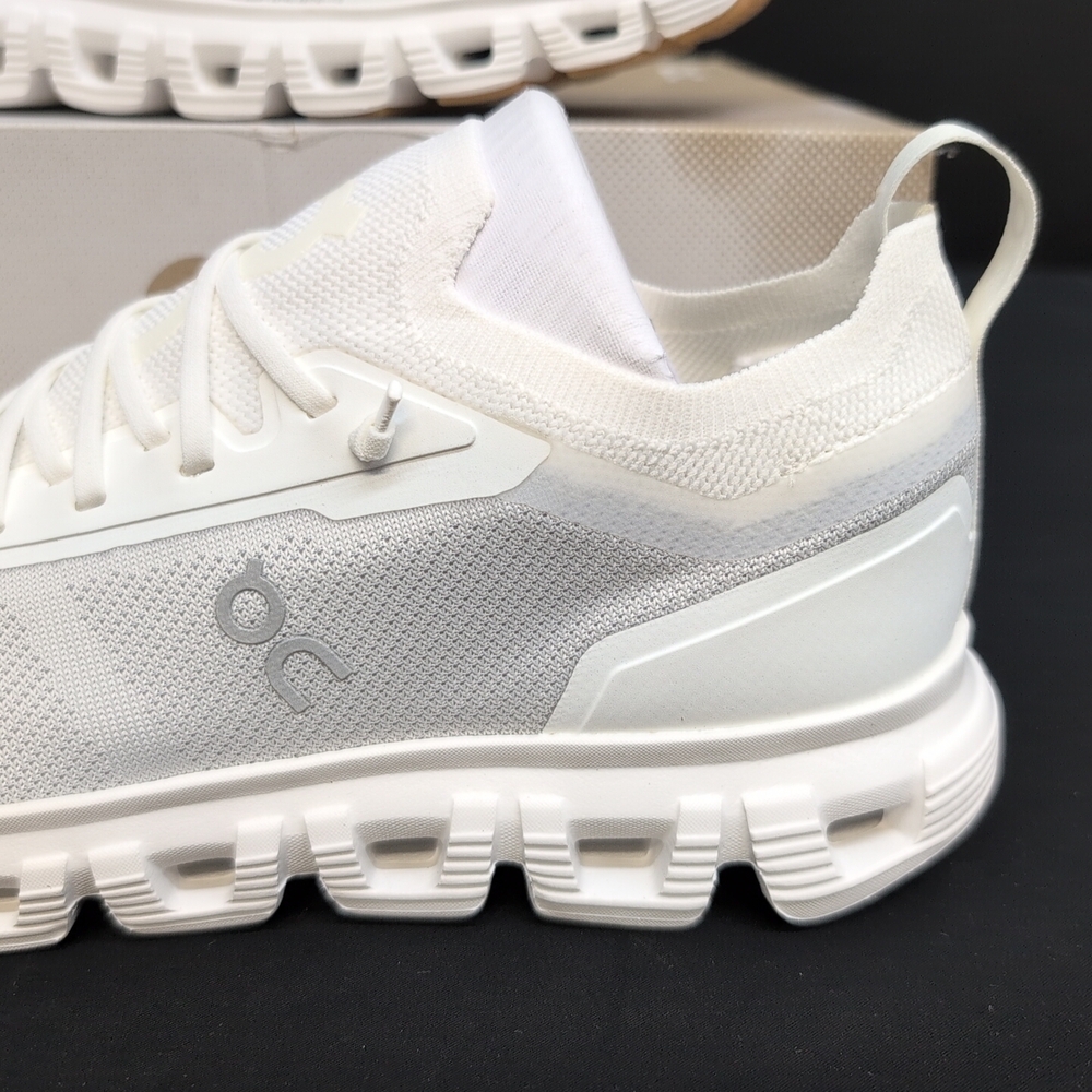 On Cloud 6 Versa All Day Trainers Women's Athletic Shoes US 10 White 3WF10031200 - Picture 2 of 13
